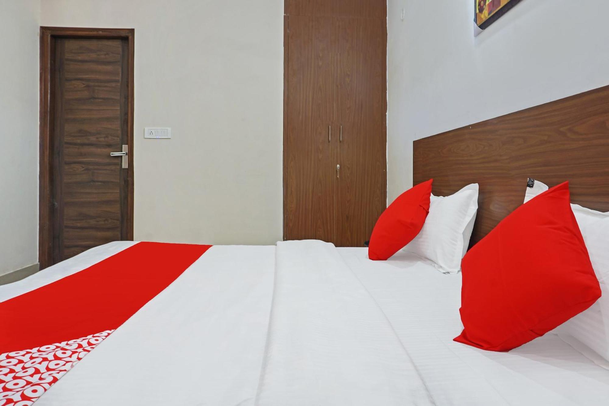 Hotel O Quadis ノイダ エクステリア 写真